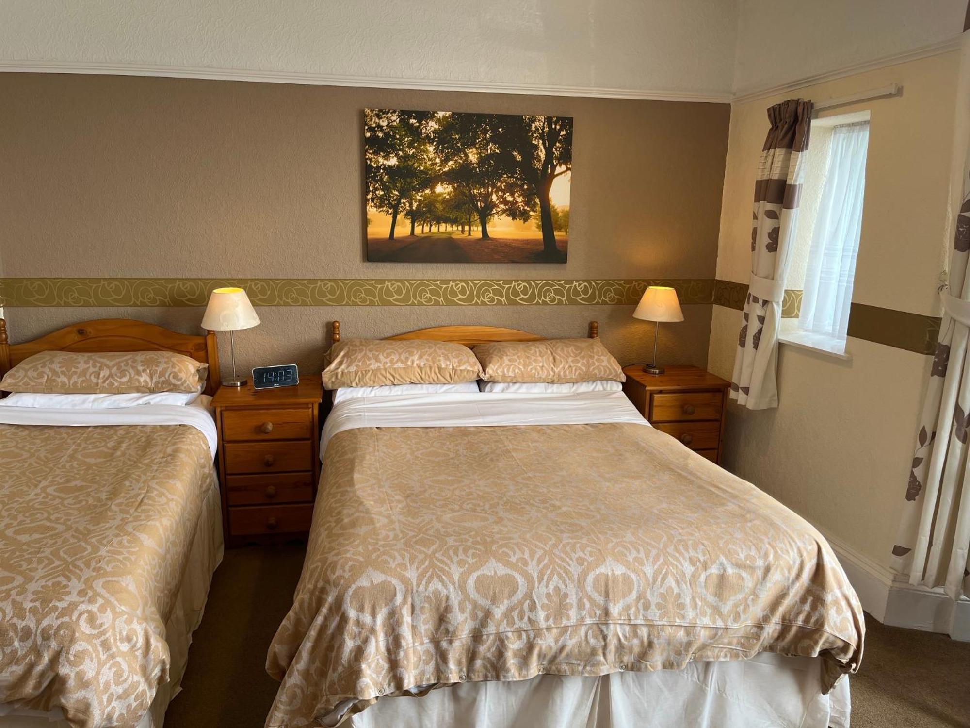 Bed and Breakfast The Whiteley Скарборо Экстерьер фото